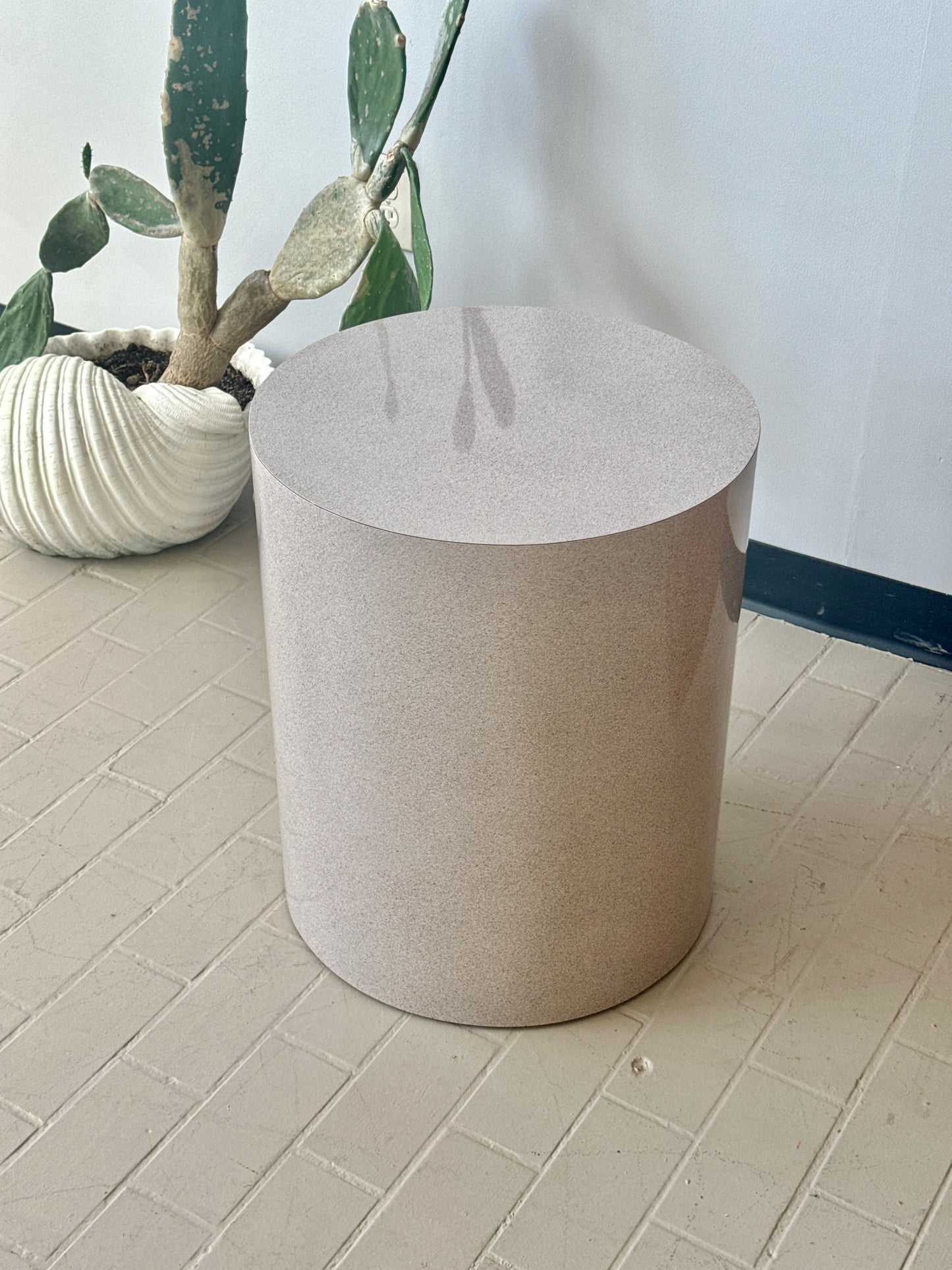 Postmodern Speckled Soft Rose Laminate Drum Side Table