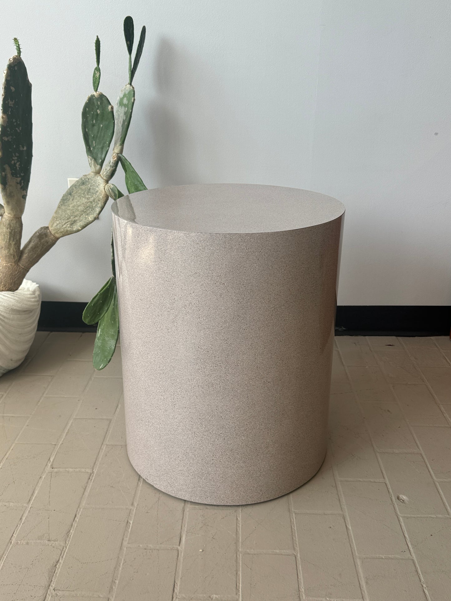 Postmodern Speckled Soft Rose Laminate Drum Side Table
