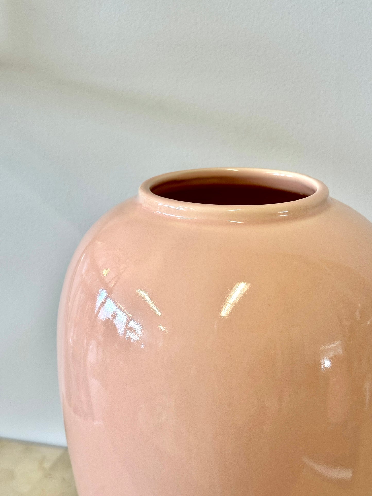 Vintage 1989 Pale Peach Haeger Vase