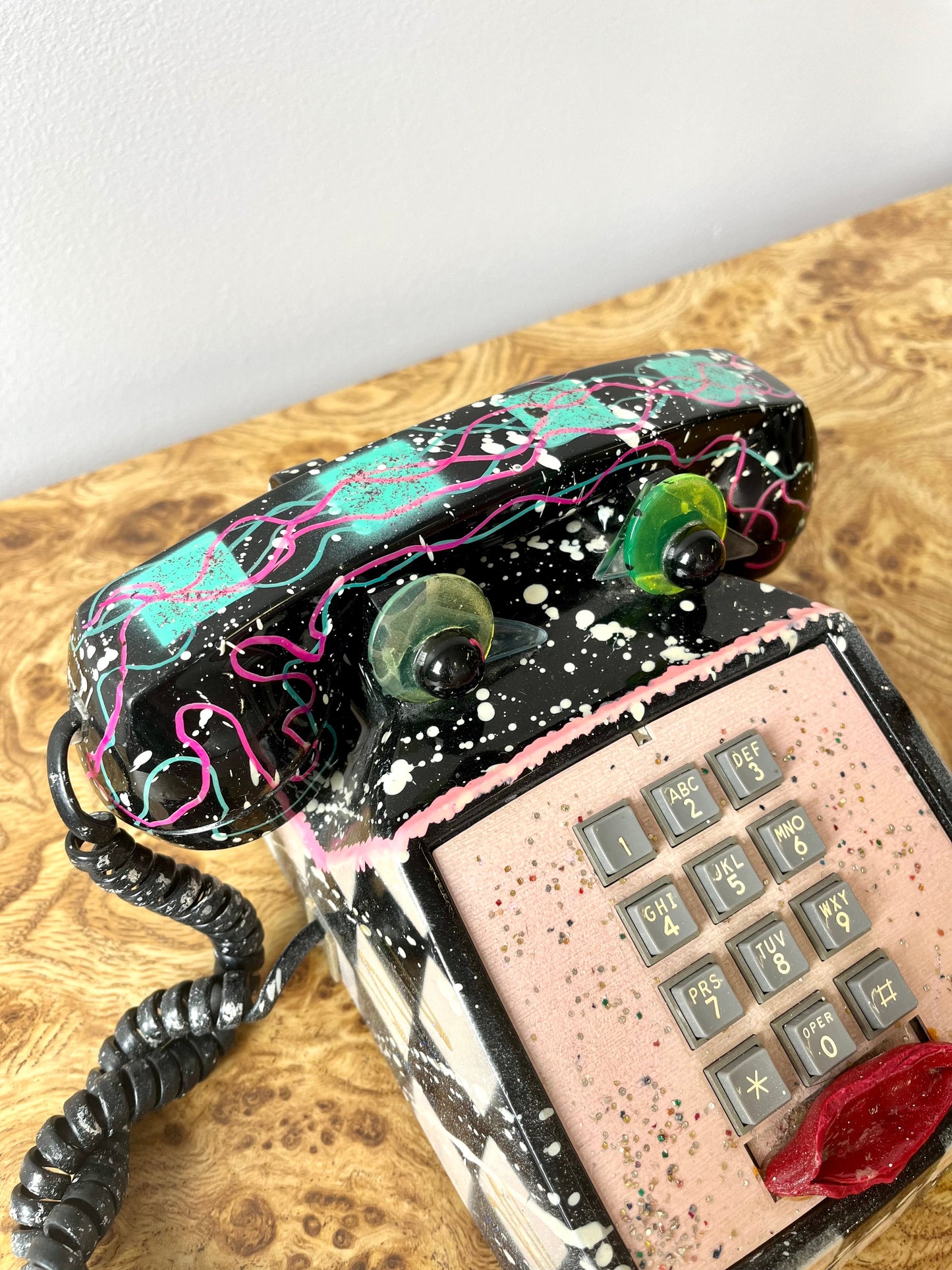 Vintage 1990 Original Signed Hollis Fingold Painted Telephone “Phoneys” Sculpture