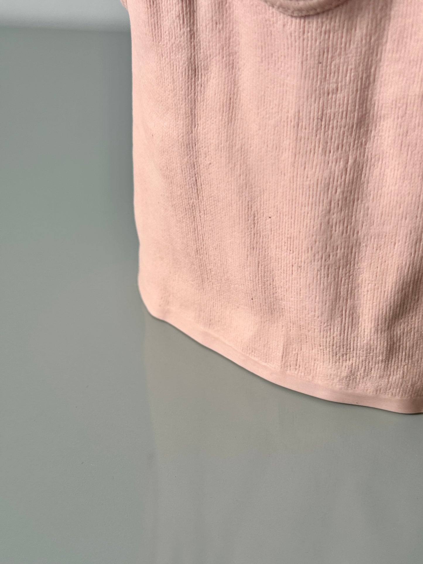 Vintage Michael Harvey Pop Art Pink T-shirt Vase