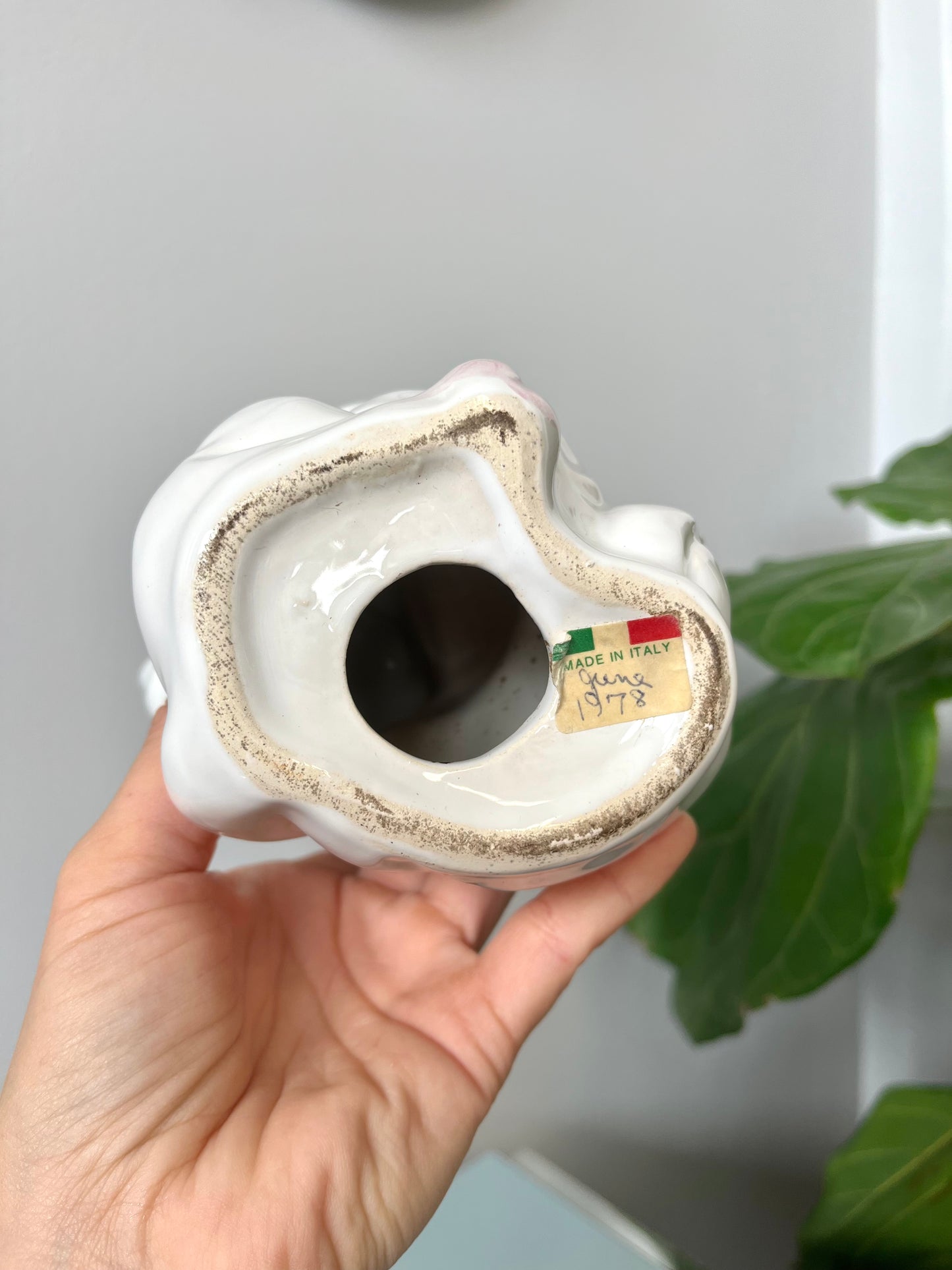 Vintage 1978 Italian Ceramic Laughing Cat Figurine