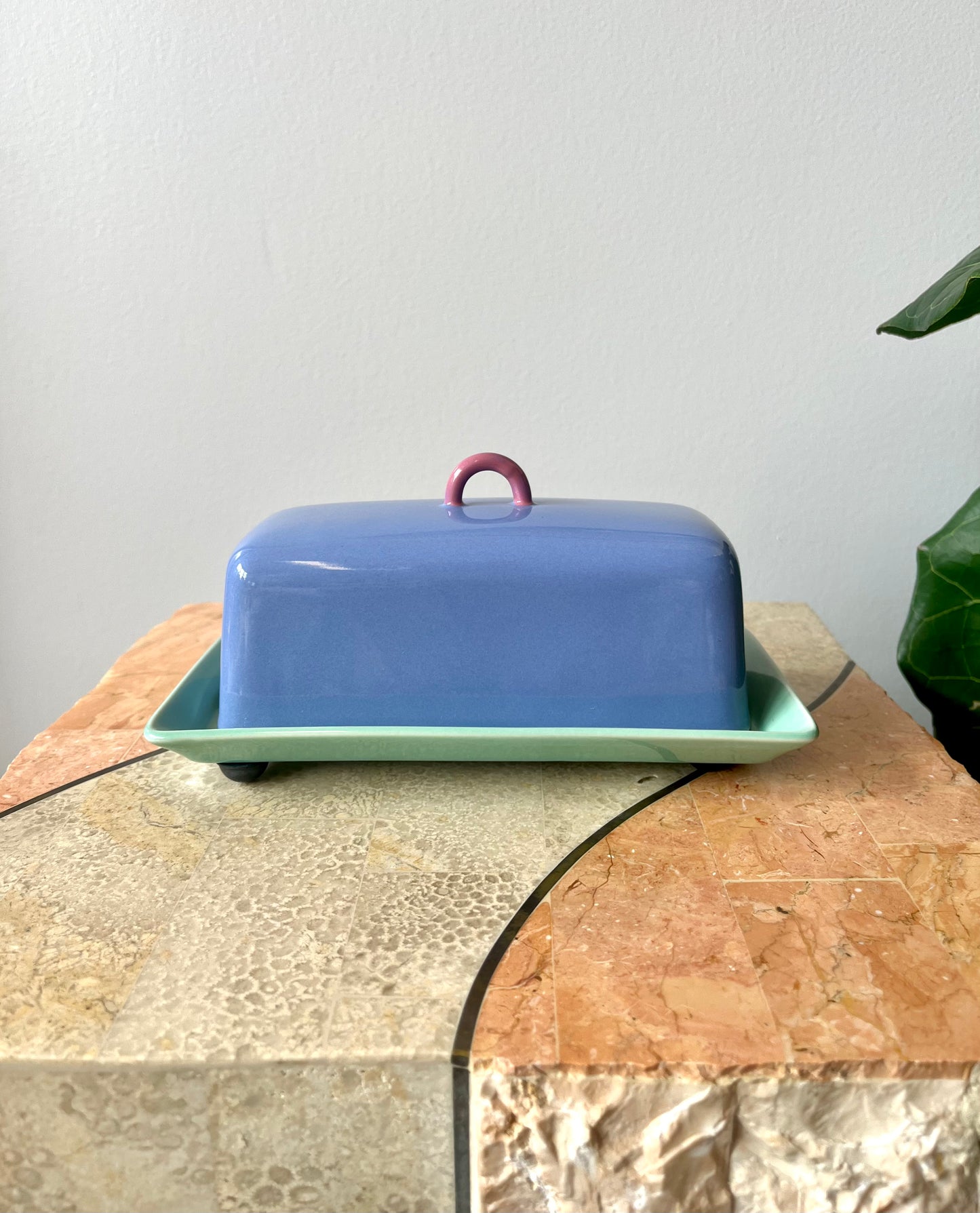 Postmodern Lindt-Stymeist Colorways Covered Butter Dish