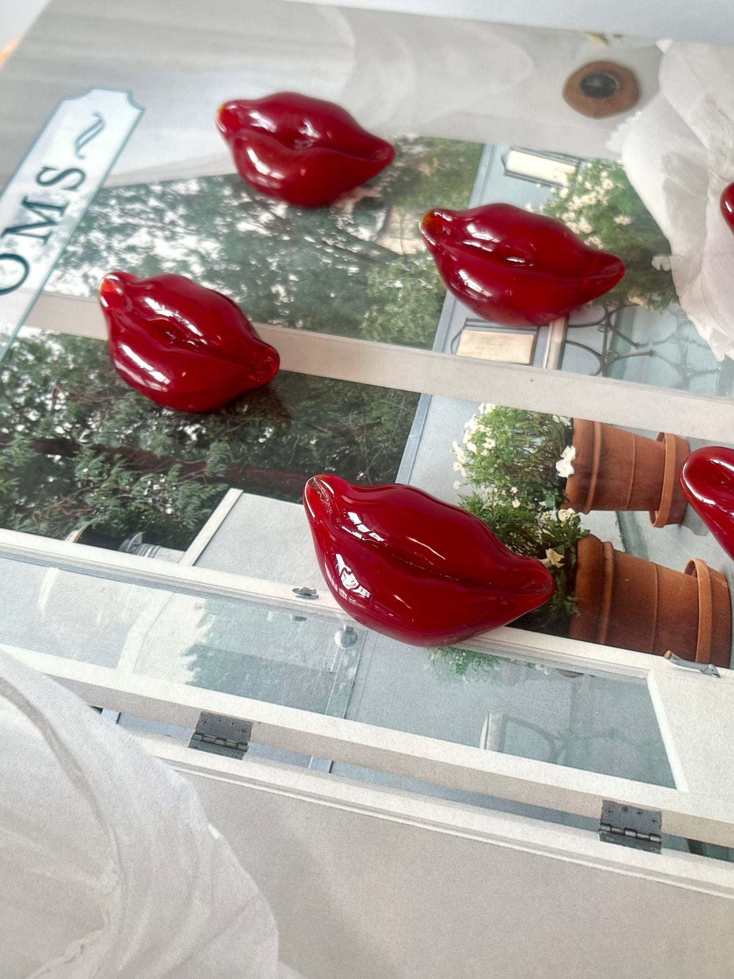 Vintage 2003 Blown Glass Red Lips