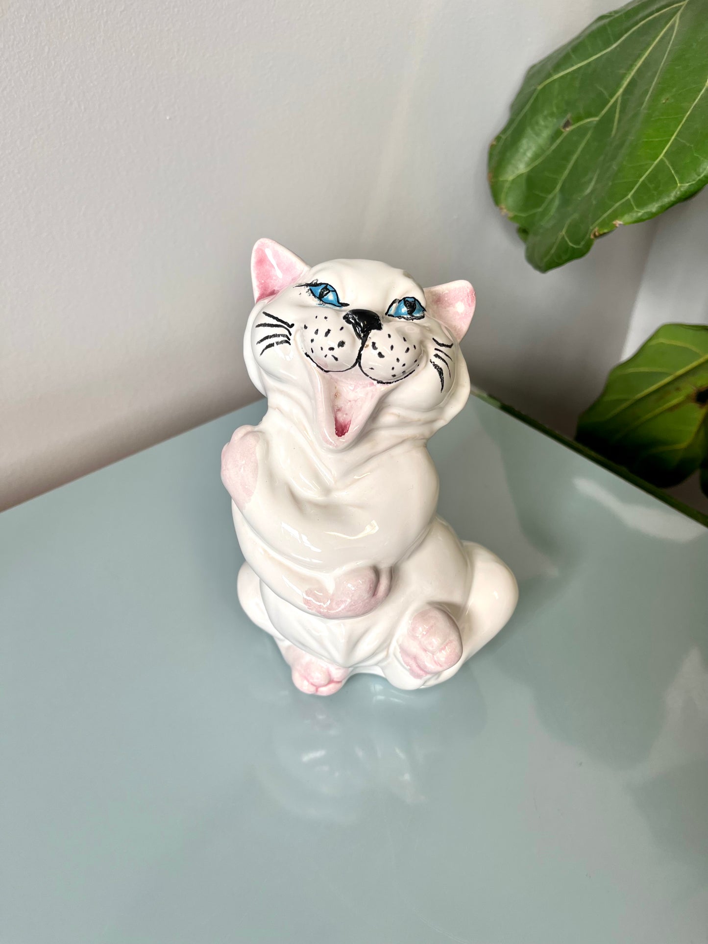 Vintage 1978 Italian Ceramic Laughing Cat Figurine
