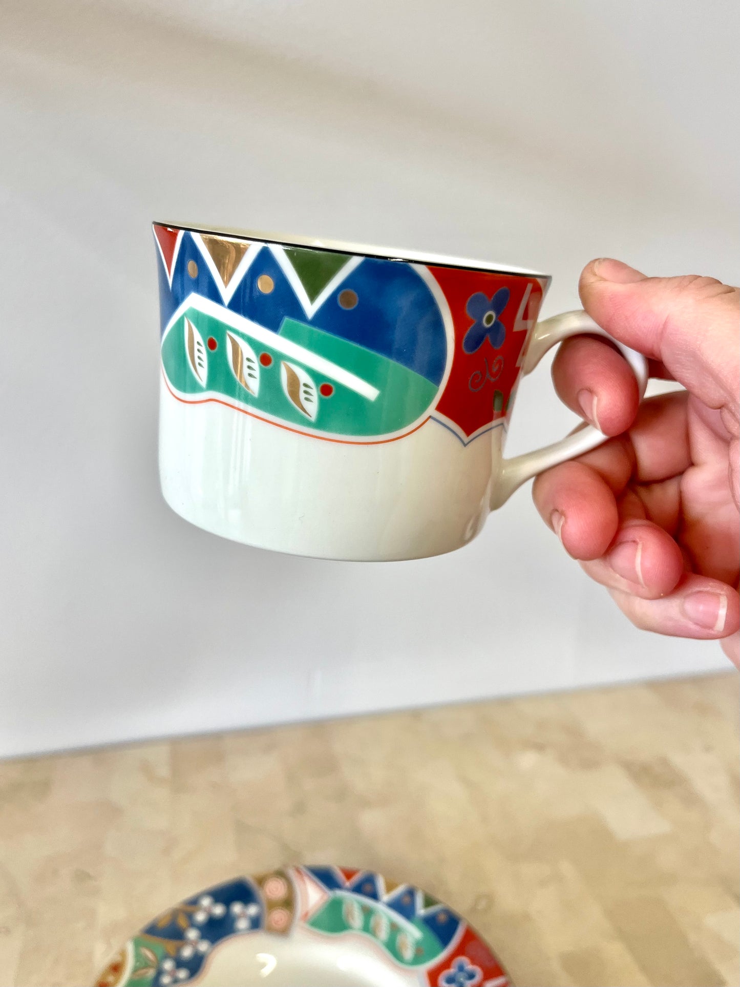 Vintage Mikasa “Vivant” Tea Cups & Saucers