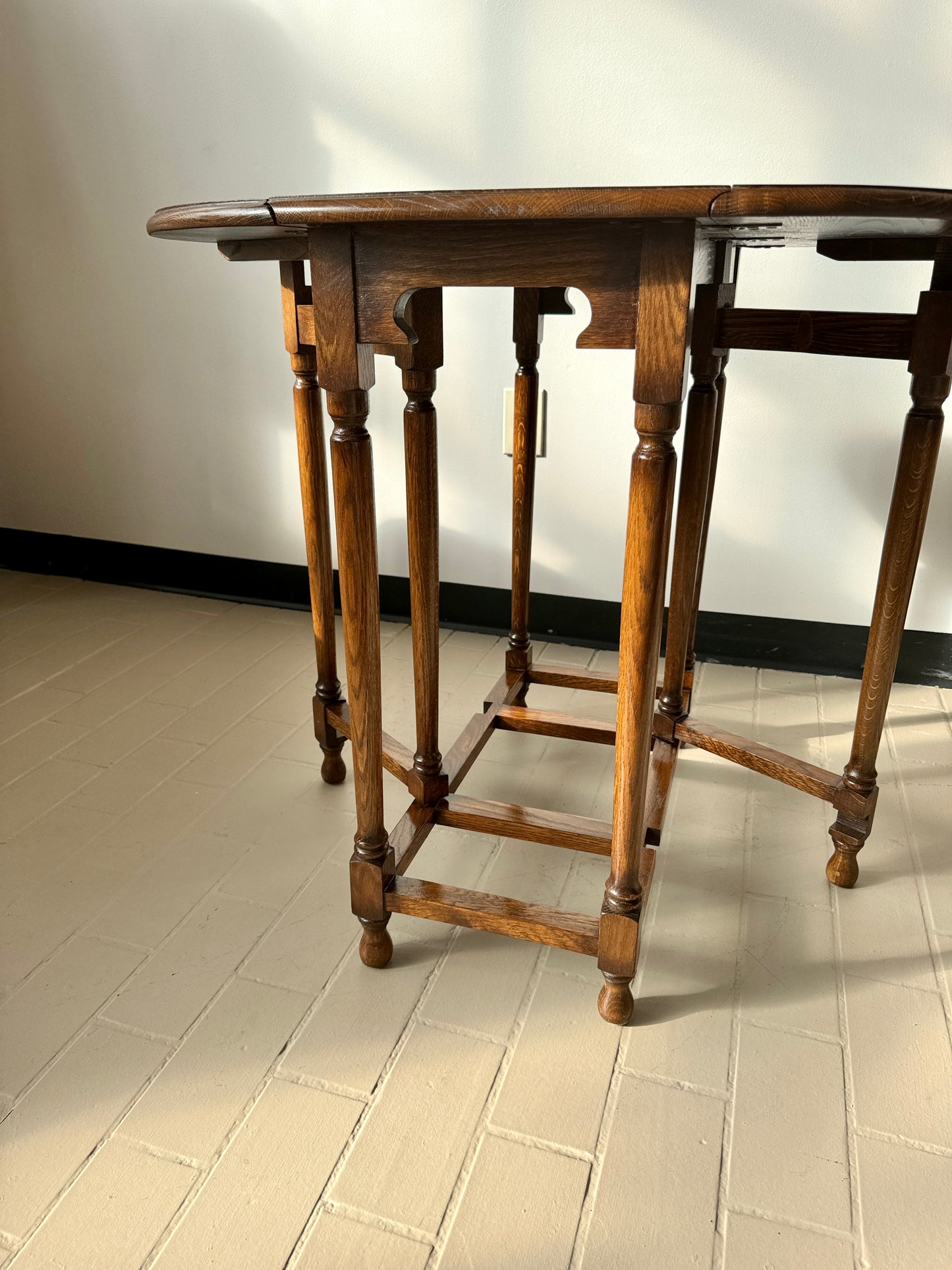 Antique Oak Gate Leg Oval Table