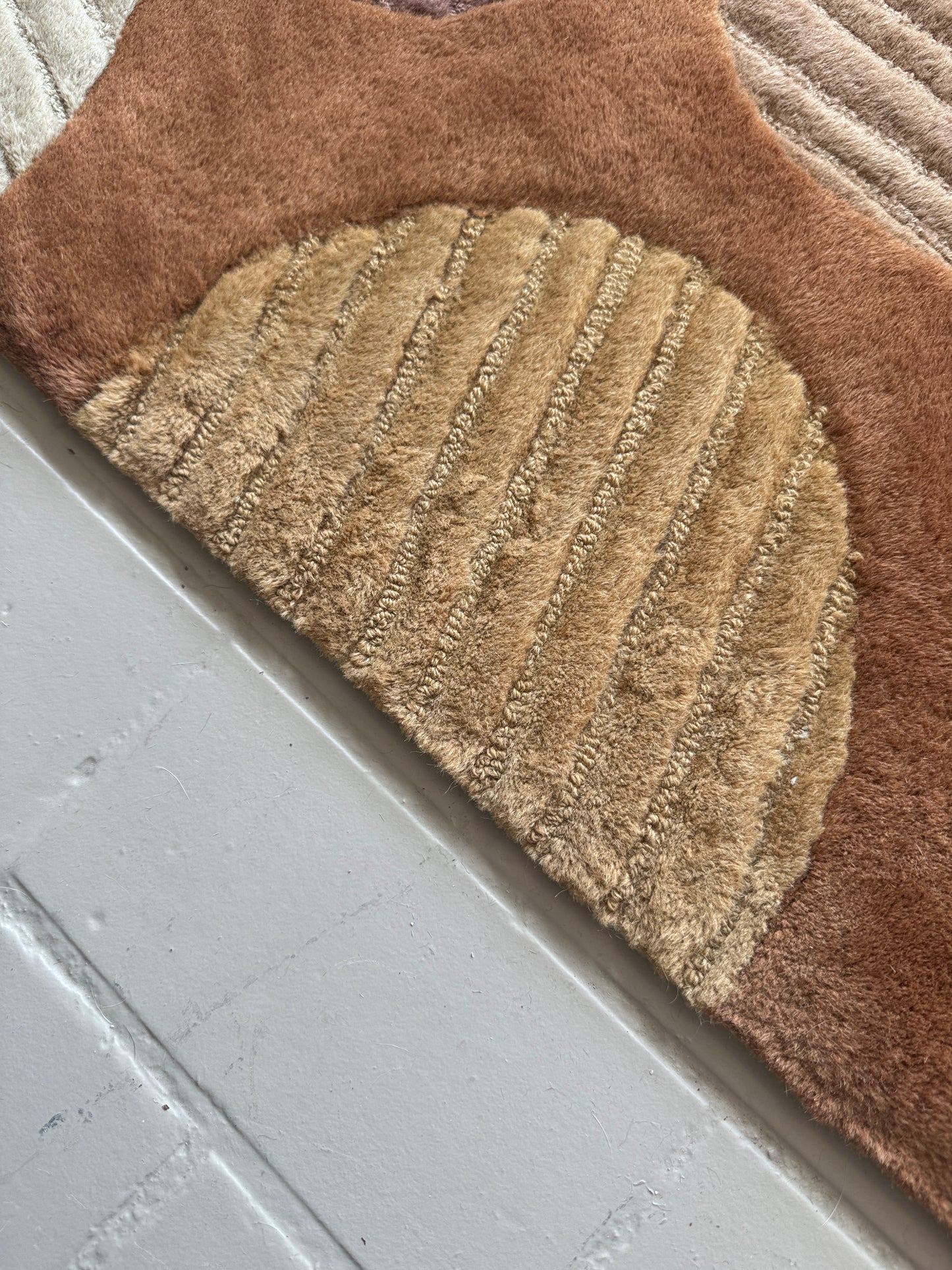 Vintage Postmodern Hand-tufted Carved Wool Area Rug