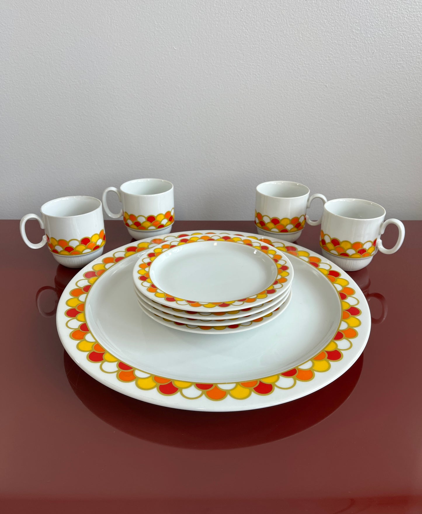 MCM Georges Briard Dessert & Tea Set